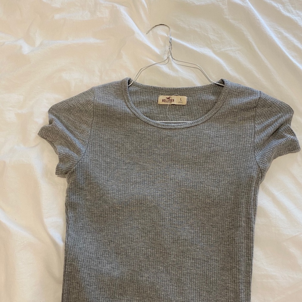 Gray Hollister T-shirt.